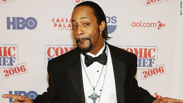 [Video] Katt Williams Hits Man Upside His Head With Microphone for Bootlegging