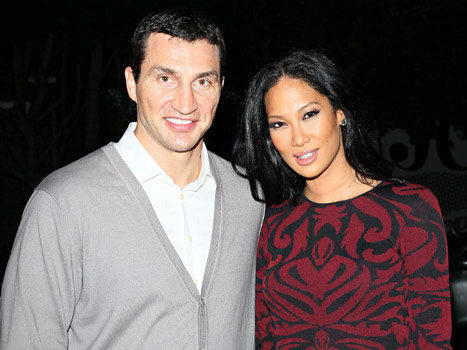 Cup Cakin’ or Just Friends : Kimora Lee Simmons Spotted Out With New Man