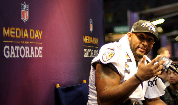 Baltimore Ravens & San Francisco 49ers Play Nice for Super Bowl Media Day