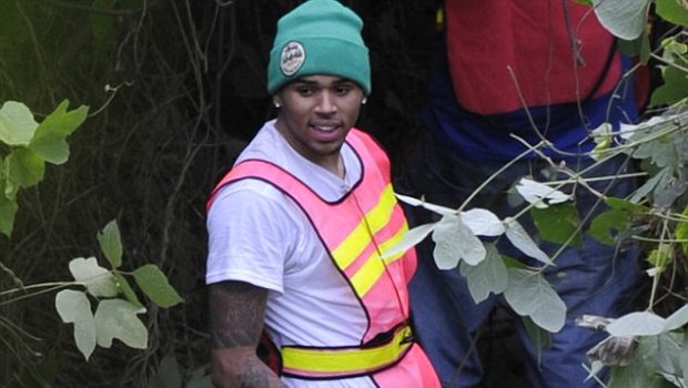Chris Brown Accused of Fake Community Service + Chris’ Camp Says District Attorney Has ‘Lost Their Mind’