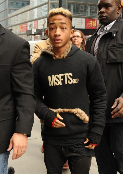 Willow & Jaden Smith Shoot Video, Rob Kardashian Exercises + More Celebrity Stalking