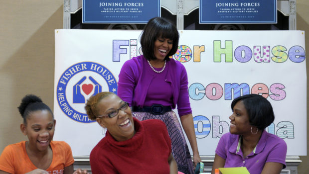 FLOTUS & ‘Bo’ Show Easter Love Military Families + Bone Thugs N Harmony Member Launches Weed Business