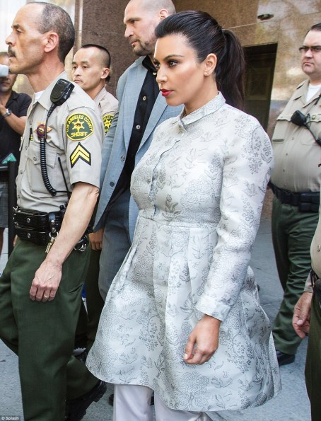 b-kim kardashian-divorce trial court-kris humphries no show-the jasmine brand