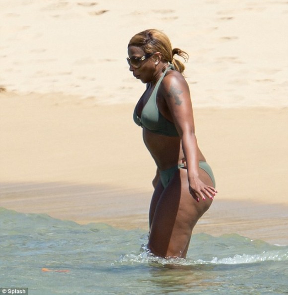 c-mary j blige-bikini-puerto rico-the jasmine brand