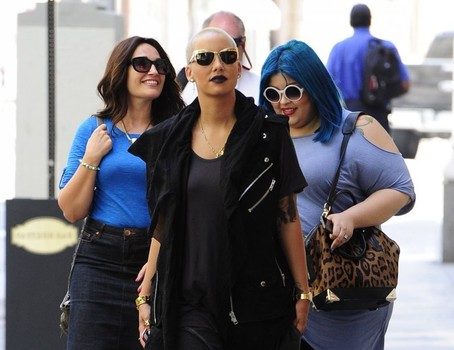 Billboard Illustrates Jay-Z’s Blueprint, Amber Rose Has A Baggy Lunch + More Celeb Stalking