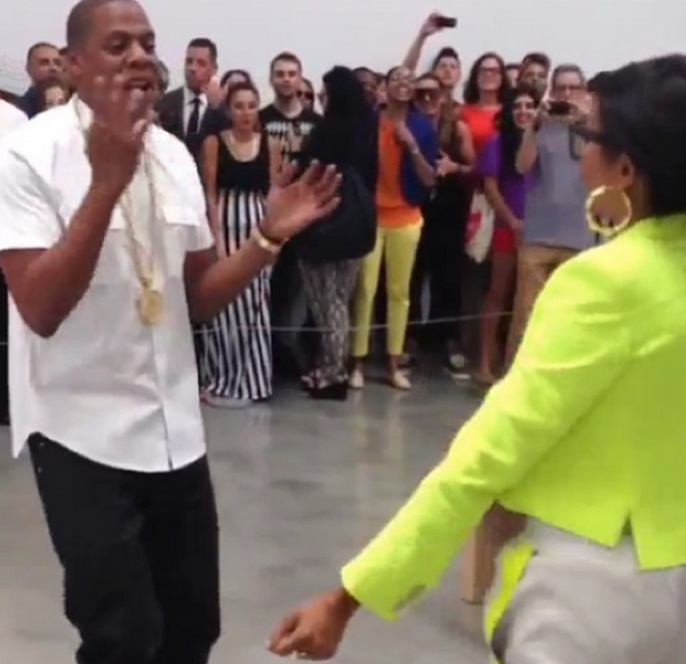 [WATCH] Jay-Z Continues Unorthodox Marketing, Perform 6 Hours Straight In Art Gallery, Snags Taraji P. Henson
