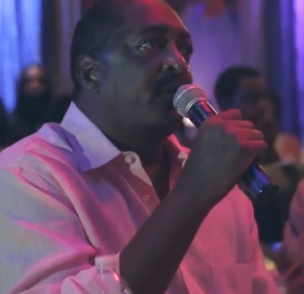 [VIDEO] Despite Child Support Drama, Mathew Knowles Caught Dishing Advice for Houston Singers, With New Wife