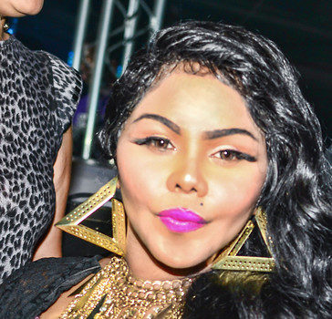 Lil Kim Says She Ready To Reinvent Herself & Evolve: You can’t do the same thing twice.