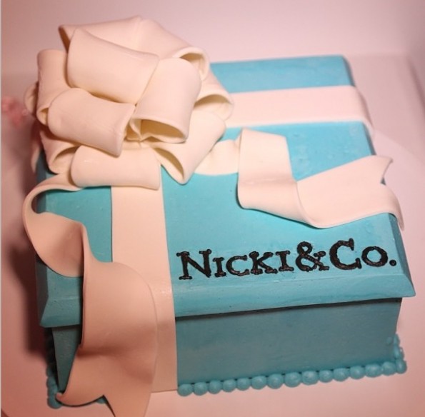 cake-nicki minaj-birthday dinner party 2013-the jasmine brand