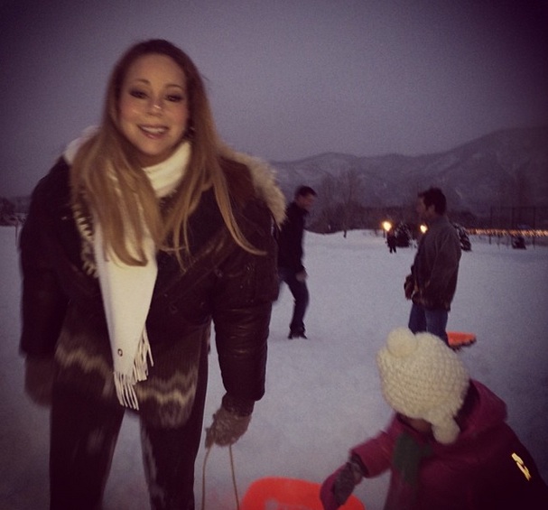 Bikinis  Snowbunnies Mariah Carey  Nick Cannon Trek To Aspen For Christmas -4224
