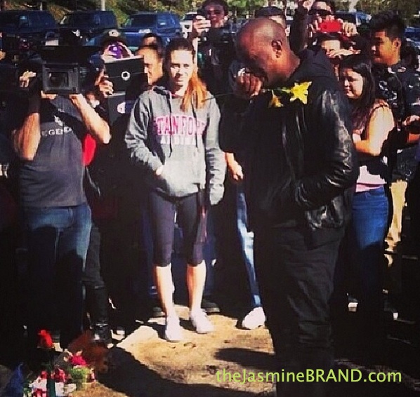 [VIDEO & Graphic Photo] An Emotional Tyrese Shows Up At Paul Walker’s Crash Site, Mourns With Fans + New Details