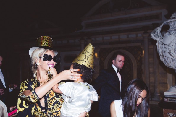 blue ivy-michelle williams-beyonce-jay z-new years eve party-versace mansion-the jasmine brand