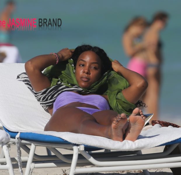 [Photos] Beach Life! Kelly Rowland Soaks Up Miami Sun