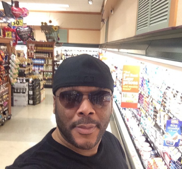 Tyler-Perry-Celeb-Selfie-2014-The Jasmine Brand