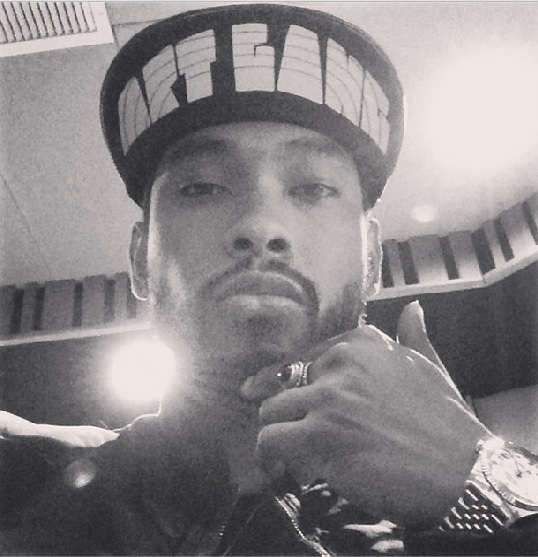 [LISTEN] Miguel Collabs With HBO’s ‘Girls’ For New Single ‘Simplethings’