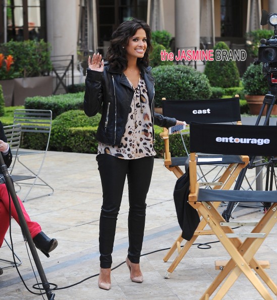 Rocsi Diaz interviews the cast of 'Entourage' on set