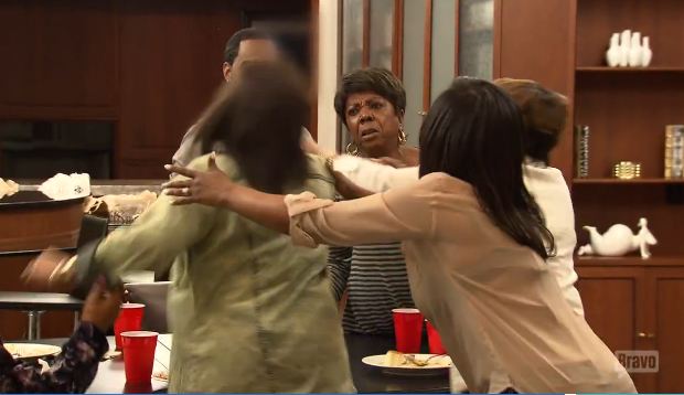 [Battle of the Reality TV Mamas] Todd Tucker’s Mother & Mama Joyce Almost Come to Blows, Fans React & Watch Episode 3