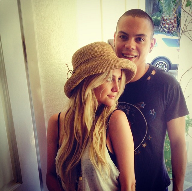 Just Hitched Evan Ross And Ashlee Simpson Get Married Thejasminebrand 