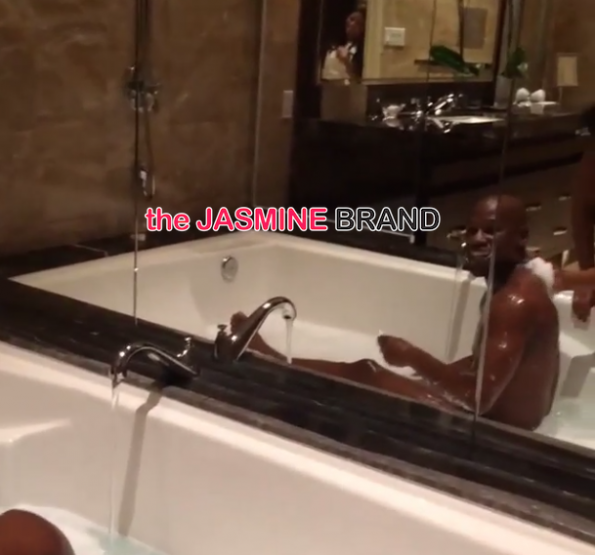 floyd mayweather-bathes for instagram-the jasmine brand
