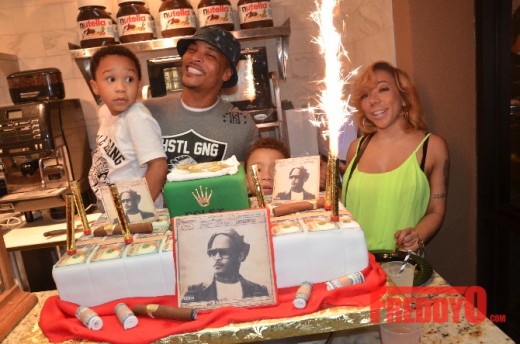 Rapper T.I. Celebrates B-Day With Tiny, Usher, Young Jeezy & Nelly