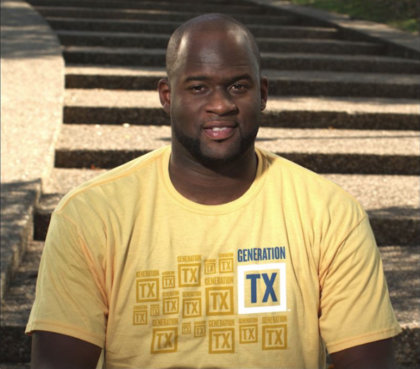 [EXCLUSIVE] NFL Star Vince Young Accused of $240K Breach of Contract
