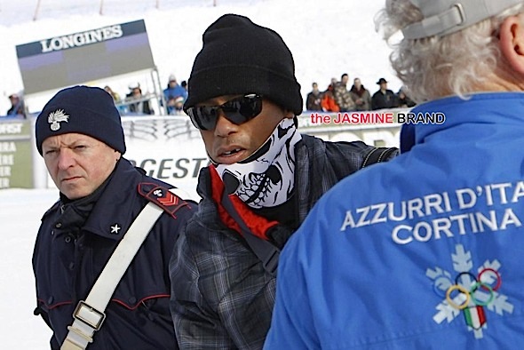 Tiger Woods’ Tooth Knocked Out by Media [Photos]