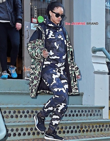 rihanna-leaves the gym in soho-the jasmine brand