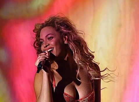 Beyoncé Performs At ‘Made in America Festival’, See Full Performance [VIDEO]