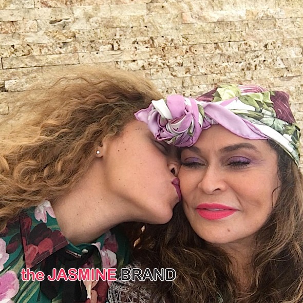 See Beyonce’s Sweet Moment with Mama Tina! [Photos]