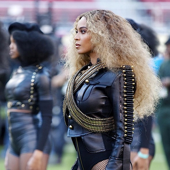 Watch: Beyonce’s Superbowl Performance Steals Halftime Show [VIDEO]