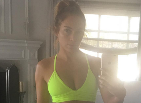 Jennifer Lopez on Her Gone-Viral Makeup-Free Workout Selfie: ‘I Have to Stay in Shape’