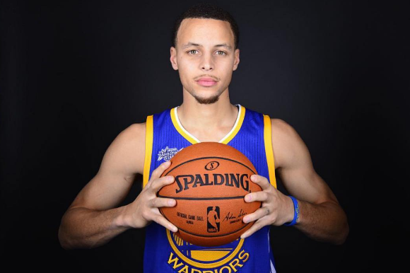 Stephen Curry Graduates College 13 Years After Leaving For NBA