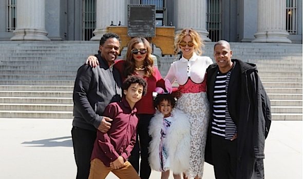 The Carter’s Invade the White House: Beyonce, Jay Z, Blue Ivy, Tina & Richard Lawson [Flashback Friday]