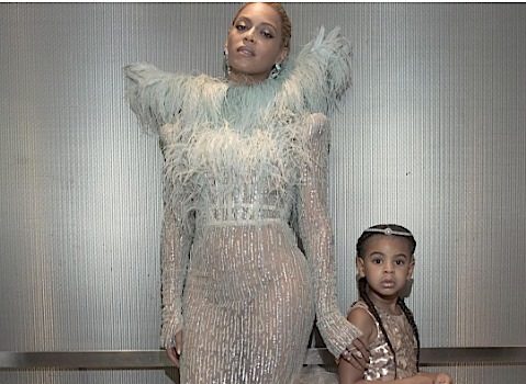 Blue Ivy Hits VMA Red Carpet With Momma Beyonce [Photos]