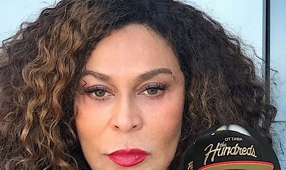 Beyonce’s Mother Defends Colin Kaepernick: Don’t ostracize him!