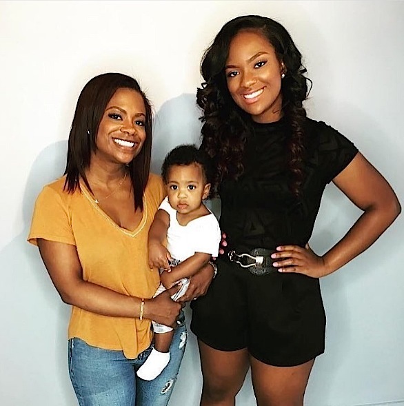 Kandi Burruss’ Adorable Offspring, Ayesha & Steph Curry Hit Indy + Lil Kim & Jadakiss