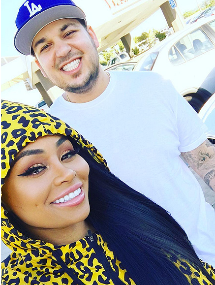 Blac Chyna Tweets Rob Kardashian’s Number: Stop texting other b*tches!