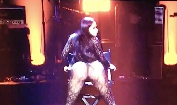 Nicki Minaj’s Impressive Donk On Full Display During TIDAL Twerk Moment [VIDEO]