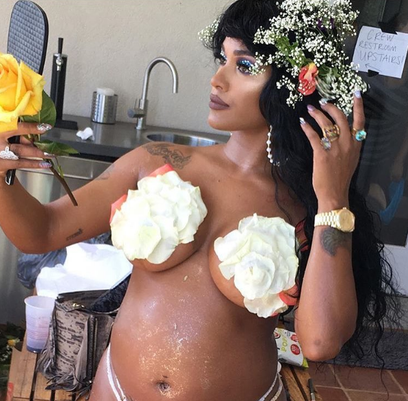 Kelly Rowland & Michelle Williams Slay Red Carpet, A Prego Joseline Her...