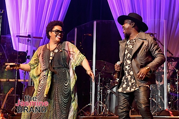 LAS VEGAS, NV - NOVEMBER 04: Singer-songwriters Jill Scott (L) and Anthony Hamilton perform onstage during 2016 Soul Train Music Awards - Soul Train Music Fest on November 4, 2016 in Las Vegas, Nevada. (Photo by Paras Griffin/BET/Getty Images for BET)