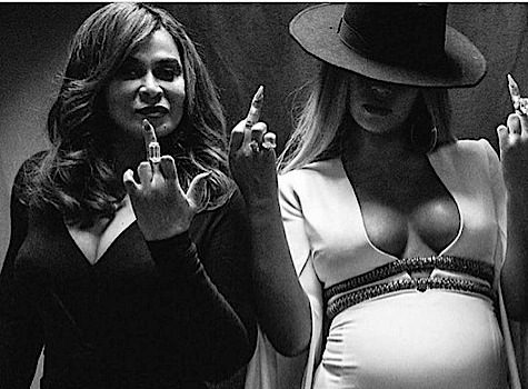 Mariah Carey & Boyfriend Hit NBA Game, Beyonce & Mama Tina’s Middle Finger + Lil Mama’s Cakes [Photos]