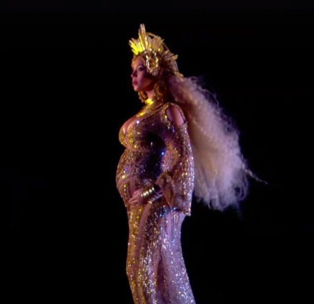 A Pregnant Beyonce Performs At The Grammys! [VIDEO]