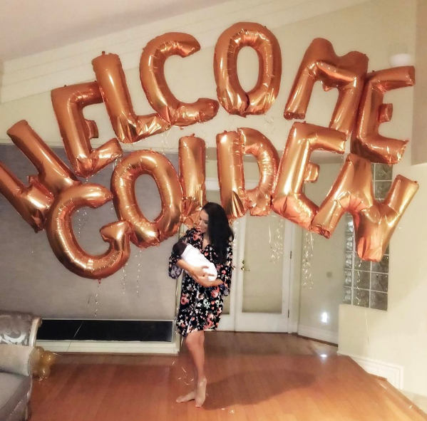 Nick Cannon Debuts Newborn Son, Golden [Photos ...