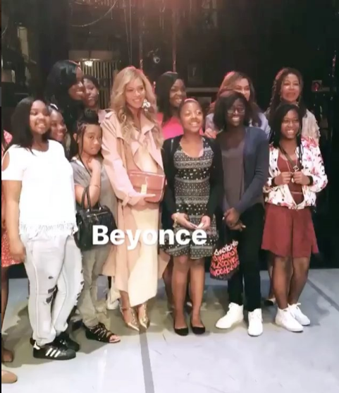 Beyonce & Mom Tina Lawson Attend Alvin Ailey Dance Theater Show [VIDEO]