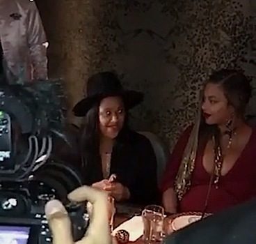 Kourtney Kardashian Goes Nude, Beyonce & Jay Z Celebrate Lenny Santiago’s B-Day + Oprah’s Black Girl Magic Pic