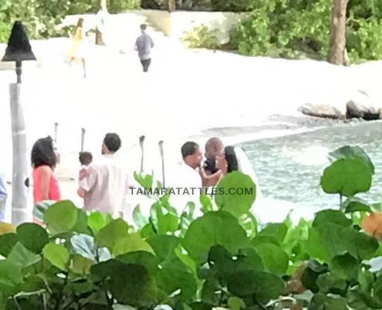 Kenya Moore Secretly Married? [Photo]