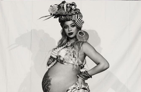 Beyonce + Twin Boy & Girl Remain Hospitalized Over ‘Minor Issue’