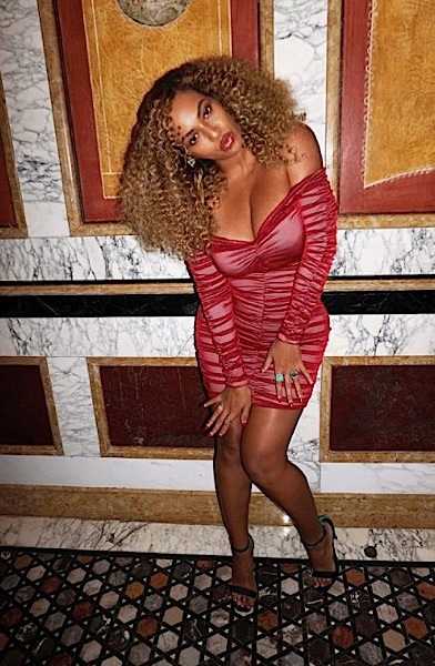 Flirt-Alert! Beyonce Serves Endless Cleavage & Curves Wearing House of CB, Saint Laurent & Chaiara Boni