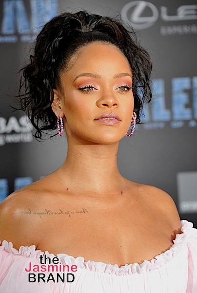 Rihanna Allegedly Working On Lingerie Line