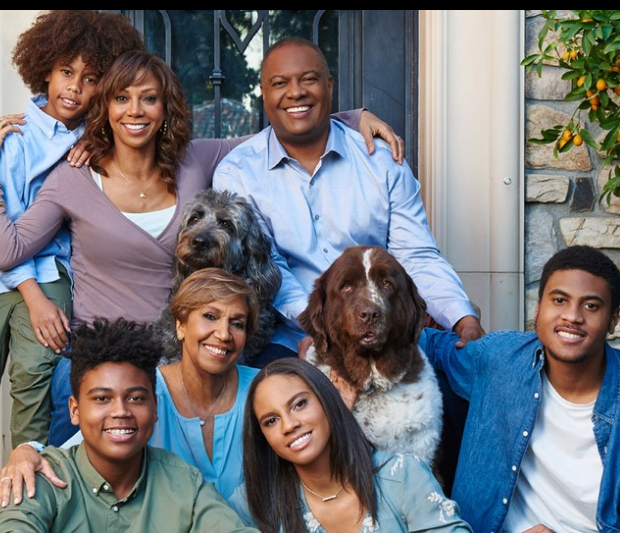 Holly Robinson Peete Lands New Reality Show ‘Meet The Peetes’ On Hallmark